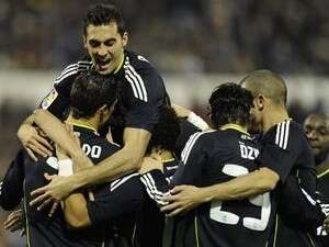 שחקני ריאל מדריד חוגגים שחקני ריאל מדריד חוגגים