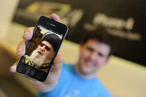 הרב עובדיה יוסף באייפון הרב עובדיה יוסף באייפון