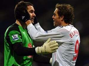 ג'ון אלמנדר, אתמול בסיום המשחק. מחווה יפה ג'ון אלמנדר, אתמול בסיום המשחק. מחווה יפה