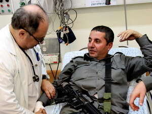 עמר בבית החולים, היום. עמר בבית החולים, היום.