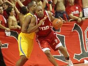 סם קלנסי מול ריצ'ארד הנדריקס, הערב סם קלנסי מול ריצ'ארד הנדריקס, הערב