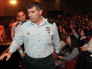 אשכנזי הערב בכנס מתגייסים בחולון אשכנזי הערב בכנס מתגייסים בחולון