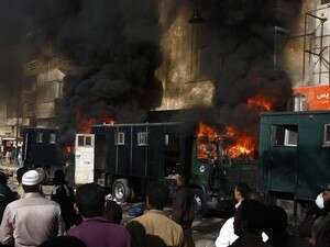 המהומות בסואץ, הערב. המהומות בסואץ, הערב.