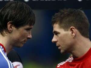 פרננדו טורס וסטיבן ג'רארד. ביקורת של הקפטן פרננדו טורס וסטיבן ג'רארד. ביקורת של הקפטן