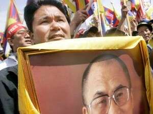 ג'יגמה נוהרבו בצעדה למען טיבט. ג'יגמה נוהרבו בצעדה למען טיבט.