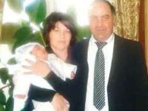 אשת הקצין הרומני עם סמנכ''ל משרד הביטחון אשת הקצין הרומני עם סמנכ''ל משרד הביטחון