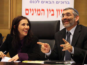 �''� ����� ������ �������' ������ ��-��� ����, �����.