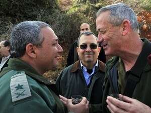 גנץ, ברק ואייזנקוט במהלך סיור גנץ, ברק ואייזנקוט במהלך סיור