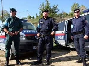 שוטרים מכוח פרונטקס האירופי שוטרים מכוח פרונטקס האירופי