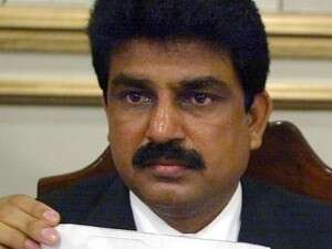 שהבז בהטי. שהבז בהטי.