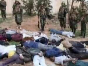 תמונות שפרסמה הטלוויזיה הממלכתית בלוב. לטענתה מדובר במעצר של מורדים בא-זאוויה תמונות שפרסמה הטלוויזיה הממלכתית בלוב. לטענתה מדובר במעצר של מורדים בא-זאוויה