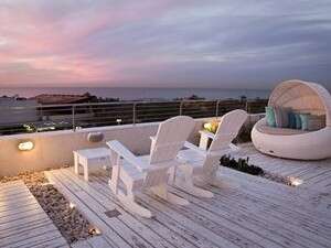 פינה אהובה. הגג. פינה אהובה. הגג.