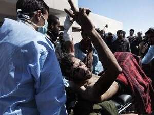 מפגין פצוע בעיר מיסראתה, לוב מפגין פצוע בעיר מיסראתה, לוב