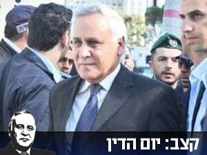 קצב מגיע לבית המשפט. קצב מגיע לבית המשפט.