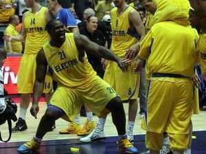 סופוקליס שחורציאניטיס חוגג סופוקליס שחורציאניטיס חוגג