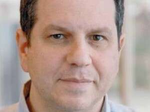 אמסלם. האפליקציה מזהה את התוכנית בטלוויזיה אמסלם. האפליקציה מזהה את התוכנית בטלוויזיה