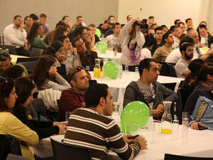 כנס אור ירוק בגני התערוכה כנס אור ירוק בגני התערוכה