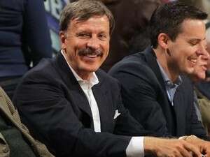 סטן קרונקי. פותח את הכיס סטן קרונקי. פותח את הכיס