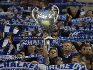 הדחה של יונייטד בידי שאלקה לא תתקבל בהבנה, אוהדים גרמנים הדחה של יונייטד בידי שאלקה לא תתקבל בהבנה, אוהדים גרמנים