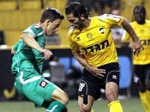 קובי דג'אני מול גוסטבו בוקולי קובי דג'אני מול גוסטבו בוקולי