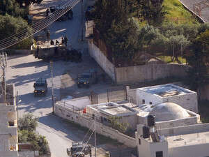 מתחם קבר יוסף לאחר הירי מתחם קבר יוסף לאחר הירי
