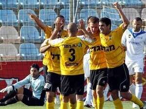 מכבי נתניה חוגגת. הסתיים בחלוקת נק' מכבי נתניה חוגגת. הסתיים בחלוקת נק'