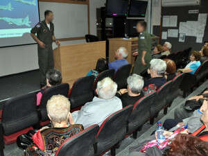 ניצולי שואה מבקרים ביחידת 669 ניצולי שואה מבקרים ביחידת 669