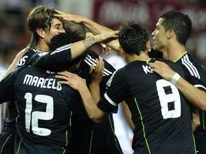 ריאל חוגגת. מוריניו מעולם לא הפסיד אליפות בעונתו השנייה במועדון ריאל חוגגת. מוריניו מעולם לא הפסיד אליפות בעונתו השנייה במועדון