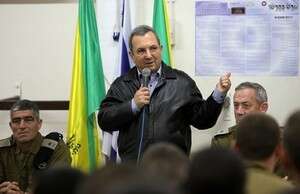 השר ברק משוחח עם החיילים באוגדת נחל עוז, היום השר ברק משוחח עם החיילים באוגדת נחל עוז, היום
