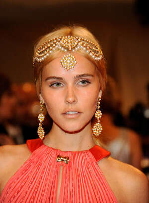 ����� �����