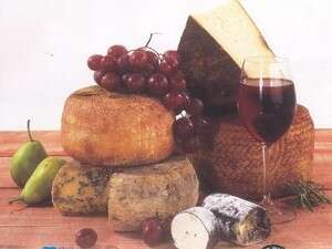 מוציאים את המיטב אחד מהשני. גבינות ויין. מוציאים את המיטב אחד מהשני. גבינות ויין.