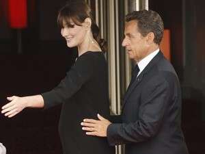 סרקוזי וברוני בוועידת הג'י-8. סרקוזי וברוני בוועידת הג'י-8.