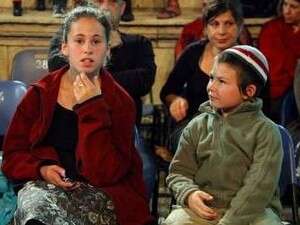 תמר פוגל עם אחיה רועי תמר פוגל עם אחיה רועי