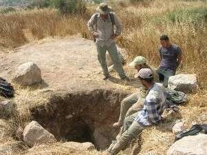 ����� ���