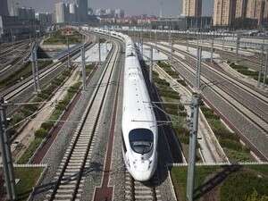 הרכבת המהירה בקו בייג'ינג-שנגחאי. הרכבת המהירה בקו בייג'ינג-שנגחאי.