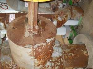 חיפה כימיקלים. מתקנים עם חלודה קשה שעלולים לקרוס חיפה כימיקלים. מתקנים עם חלודה קשה שעלולים לקרוס