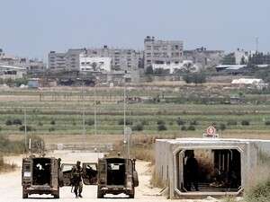 נתיב העשרה. הכי קרוב לגבול הרצועה נתיב העשרה. הכי קרוב לגבול הרצועה