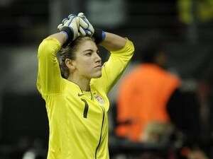 הופ סולו. עמוס בחשבון הפייסבוק שלה הופ סולו. עמוס בחשבון הפייסבוק שלה