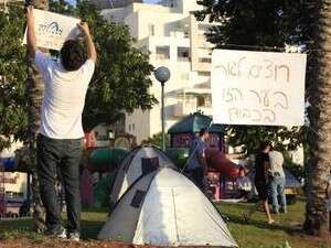 אוהלים במחאת הנדל אוהלים במחאת הנדל