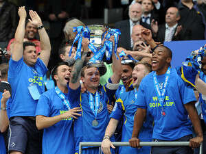 MK דונס עולה לליגה ה-4. קביליו יפו של אנגליה MK דונס עולה לליגה ה-4. קביליו יפו של אנגליה