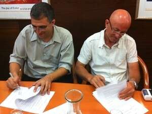 מעמד החתימה על ההסכם הקיבוצי. מעמד החתימה על ההסכם הקיבוצי.