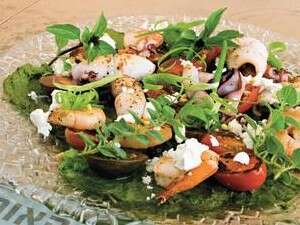 בערך חצי ממחירן של מנות במסעדות ברמה הזו. חדר האוכל. בערך חצי ממחירן של מנות במסעדות ברמה הזו. חדר האוכל.