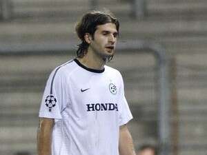 איציק כהן לאחר ההרחקה בגנק. עלה לחיפה בקנס איציק כהן לאחר ההרחקה בגנק. עלה לחיפה בקנס