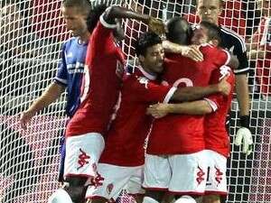 חייבים לעבוד על ההתקפה. שחקני הפועל חוגגים, אתמול חייבים לעבוד על ההתקפה. שחקני הפועל חוגגים, אתמול