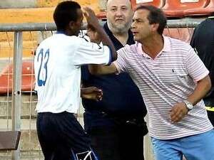 גילי לנדאו חוגג עם אפרים בוגלה, הערב גילי לנדאו חוגג עם אפרים בוגלה, הערב