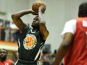 לברון ג'יימס משתעשע, הלילה לברון ג'יימס משתעשע, הלילה