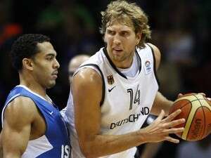 דירק נוביצקי מול דיוויד בלו דירק נוביצקי מול דיוויד בלו