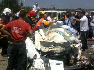 זירת האירוע, הלילה. זירת האירוע, הלילה.