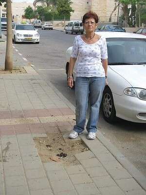 שרה טובורובסקי והמרצפות החסרות שרה טובורובסקי והמרצפות החסרות