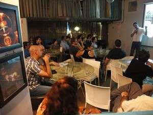 הספקנים בפאב גורדו הספקנים בפאב גורדו